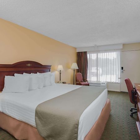 Days Inn By Wyndham Asheville West Candler Exteriör bild