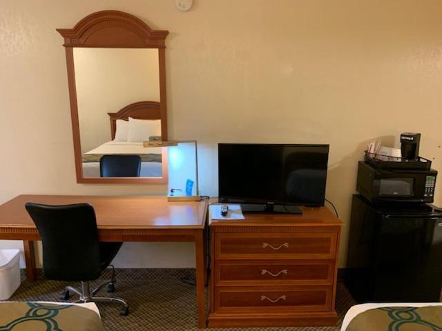 Days Inn By Wyndham Asheville West Candler Exteriör bild