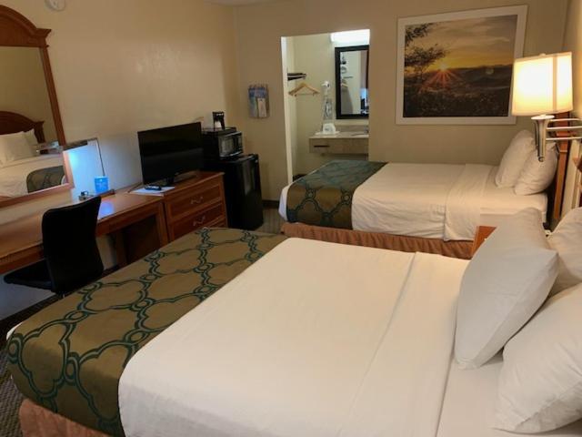 Days Inn By Wyndham Asheville West Candler Exteriör bild